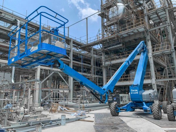 Xe nâng người 43m Boom