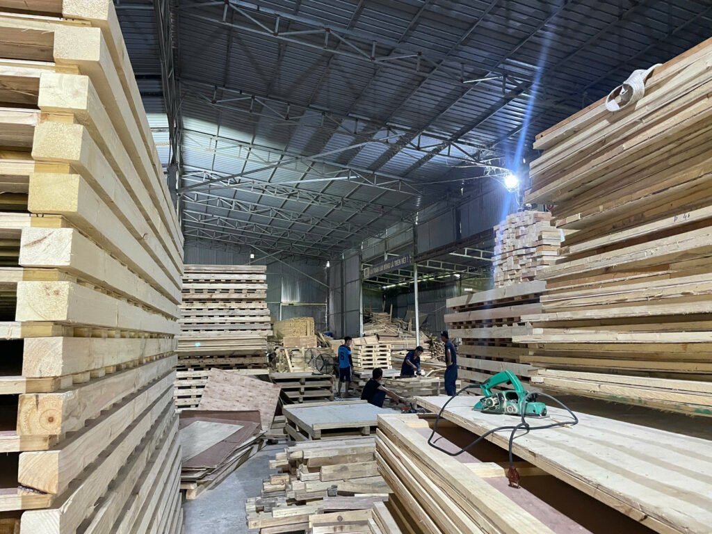 Dịch Vụ Đóng Thùng Và Vận Chuyển Hàng Hóa Chuyên Nghiệp