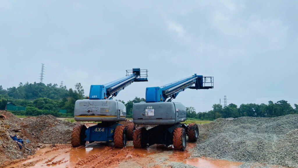 DỊCH VỤ CHO THUÊ XE NÂNG, XE CẨU TẠI SƠN LA GIÁ TỐT – UY TÍN, AN TOÀN
