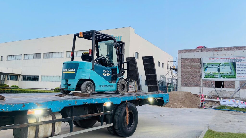 DỊCH VỤ CHO THUÊ XE NÂNG, XE CẨU TẠI VĨNH LONG GIÁ TỐT