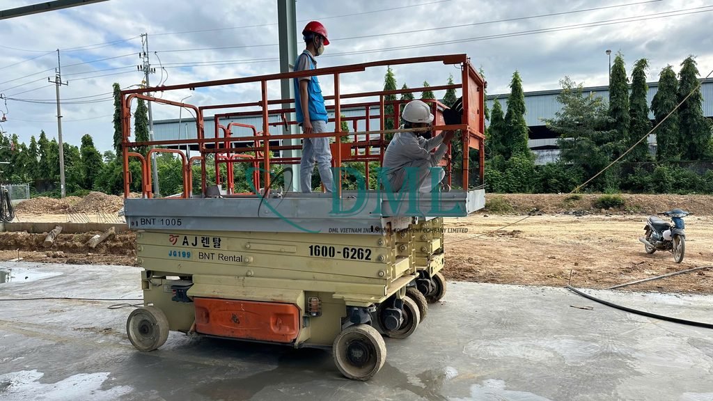 Cho Thuê Xe Nâng Cắt Kéo Điện Tại Thái Nguyên Giá Tốt