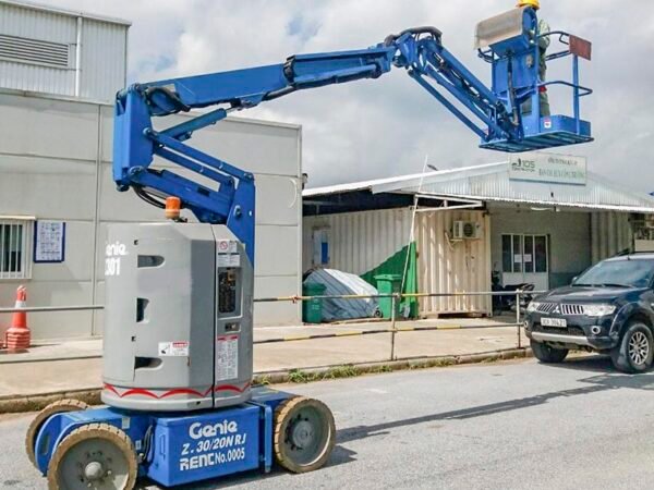 Xe nâng người boom 11m