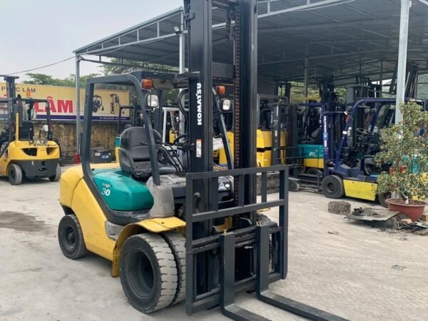 Komatsu 3 tấn
