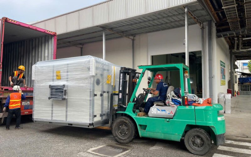 Quy Trình Đóng Gói Và Rút Hàng Thiết Bị Công Nghiệp An Toàn Tại Nhà Máy